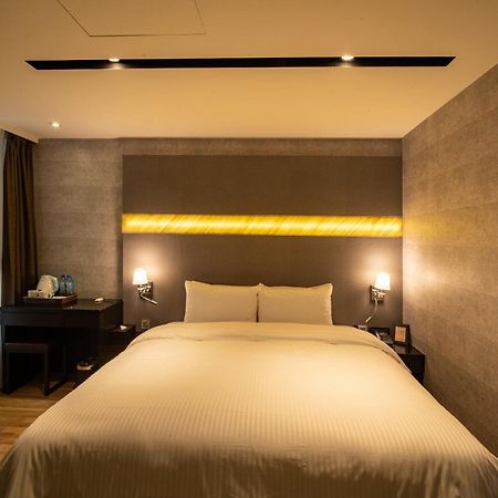 叮当旅舍Hotel Bell 台中 外观 照片