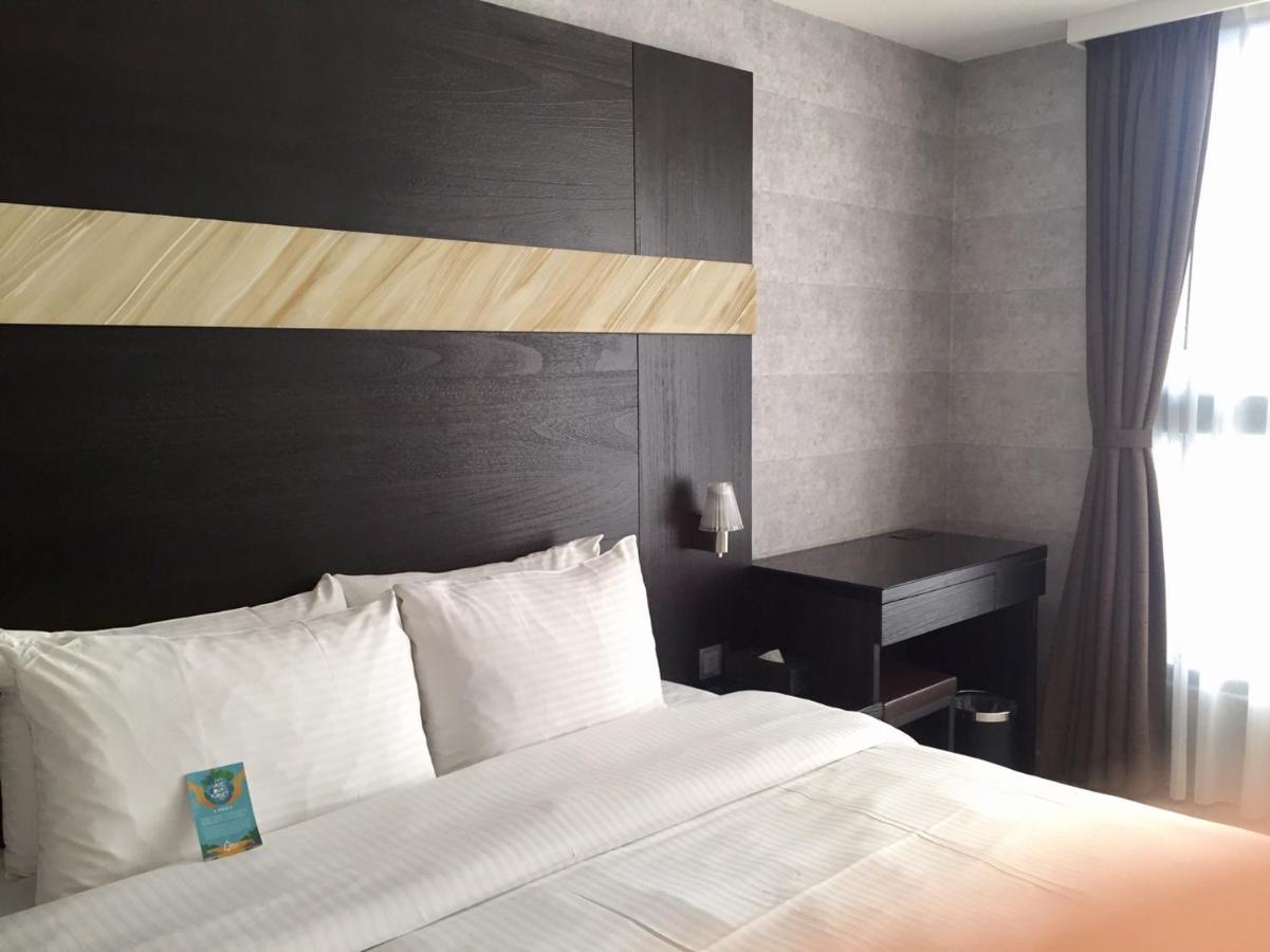 叮当旅舍Hotel Bell 台中 外观 照片