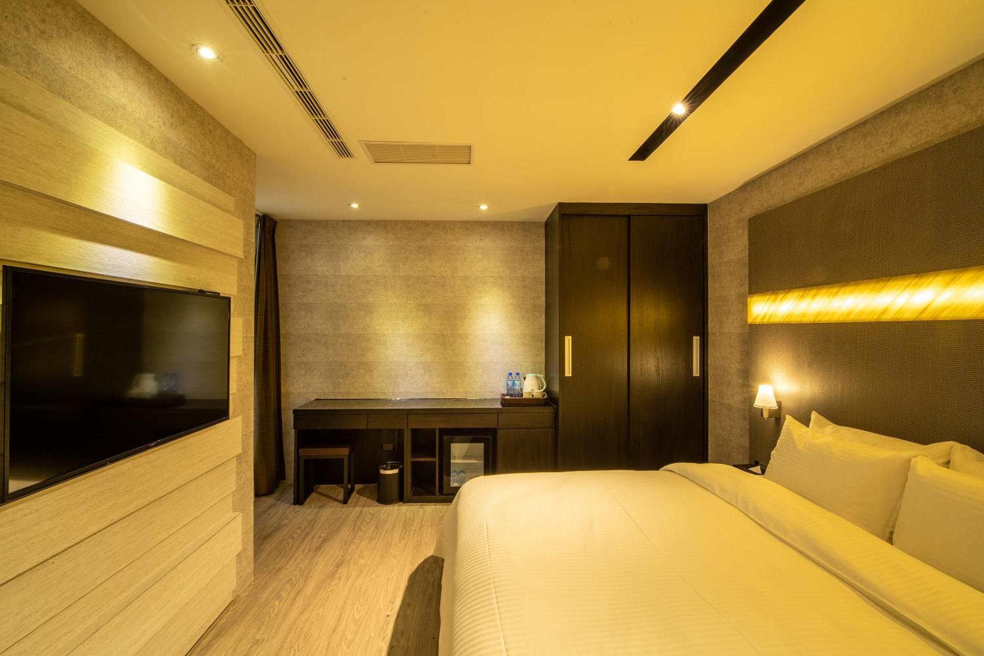 叮当旅舍Hotel Bell 台中 外观 照片